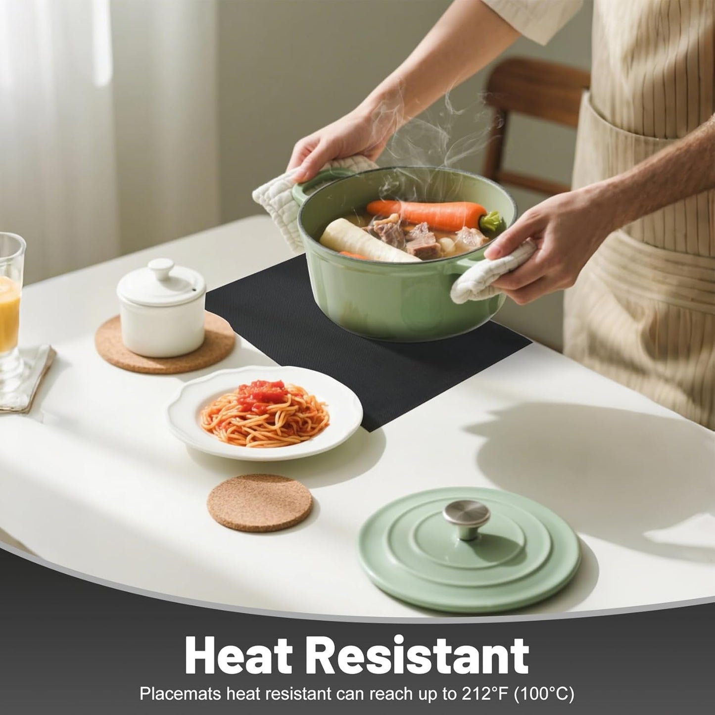 Placemats Set of 12，Non-Slip PVC Weave Table Mats Easy to Clean，Heat Resistant Place Mats for Kitchen Dining Table Decoration Indoor Outdoor，Black