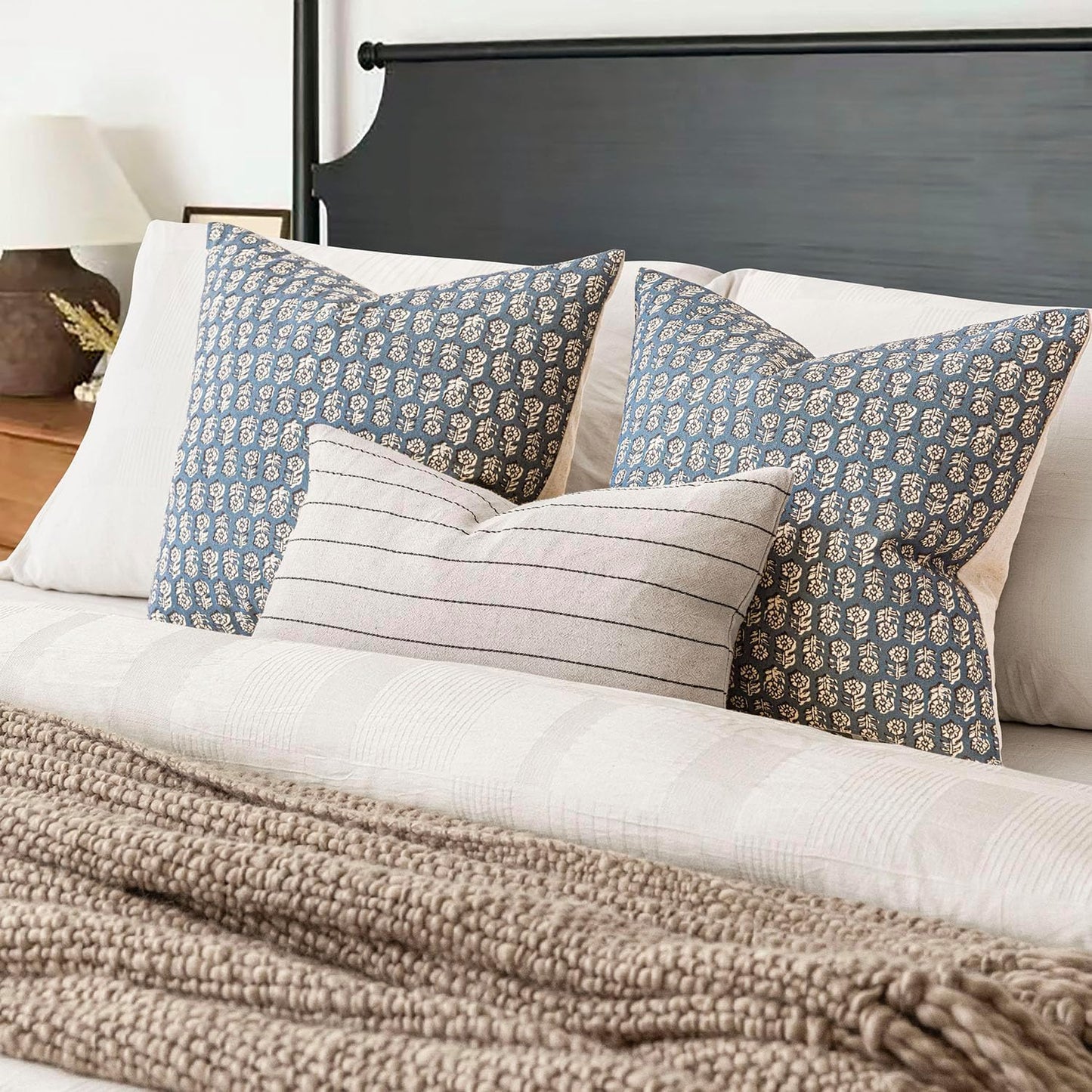 Foindtower Set of 2 Decorative Vintage Floral Print Throw Pillow Covers Neutral Modern Farmhouse Cushion Covers Boho Home Decor for Sofa Couch Chair Bedroom Living Room Outdoor,20×20 Inch,Dusty Blue