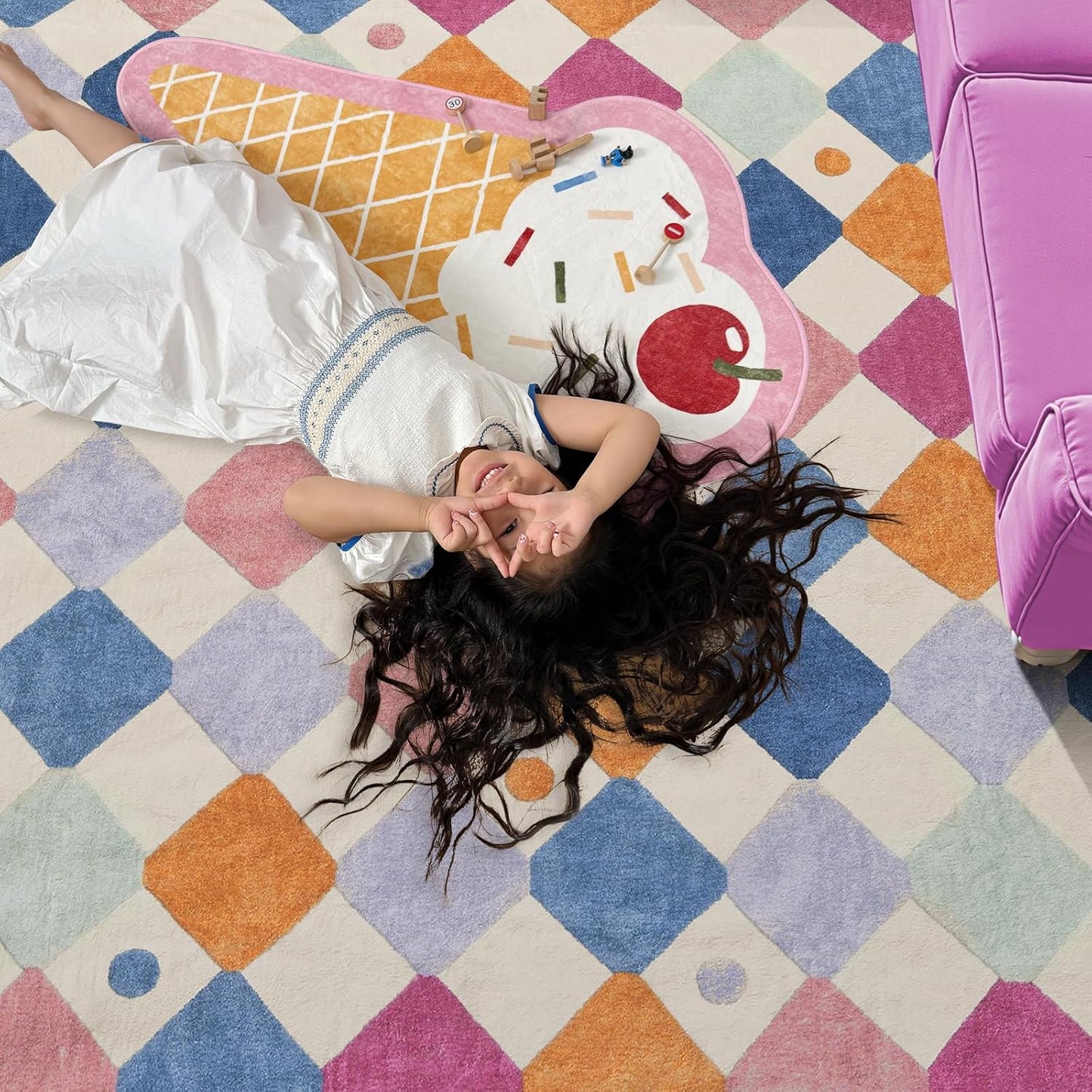 jinchan Kids Rug for Nursery 5ft Radius Corner Washable Area Rug Modern Colorful Quarter Circle Rug Soft Non-Slip Carpet for Bedroom Playroom Daycare Reading Nook Kitchen Classroom Berries on Cream