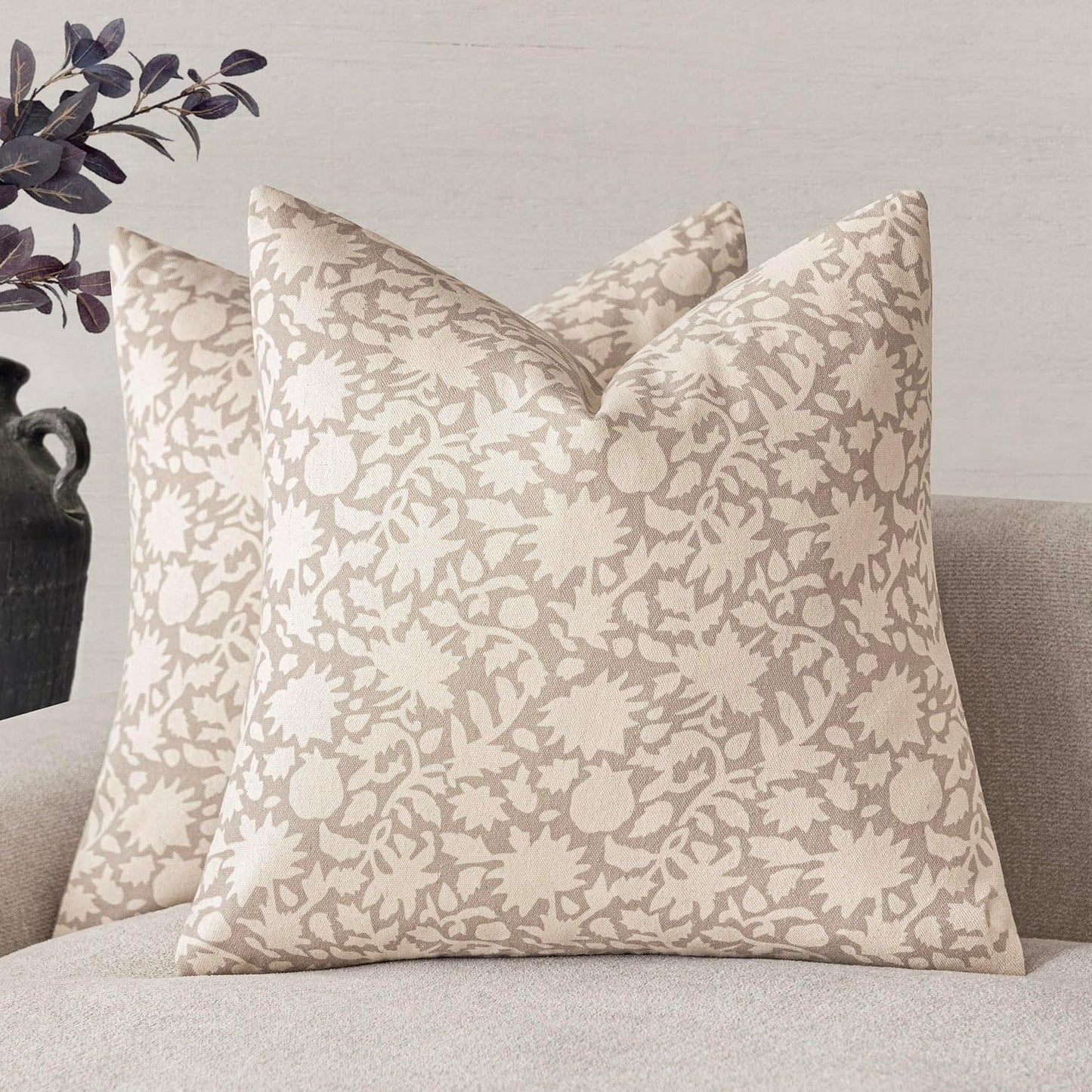 Foindtower Set of 2 Decorative Neutral Floral Throw Pillow Covers Accent Farmhouse Cushion Covers Boho Vintage Pillowcase for Couch Sofa Bedroom Living Room Home Decor Outdoor,18×18 Inch,Ivory Beige