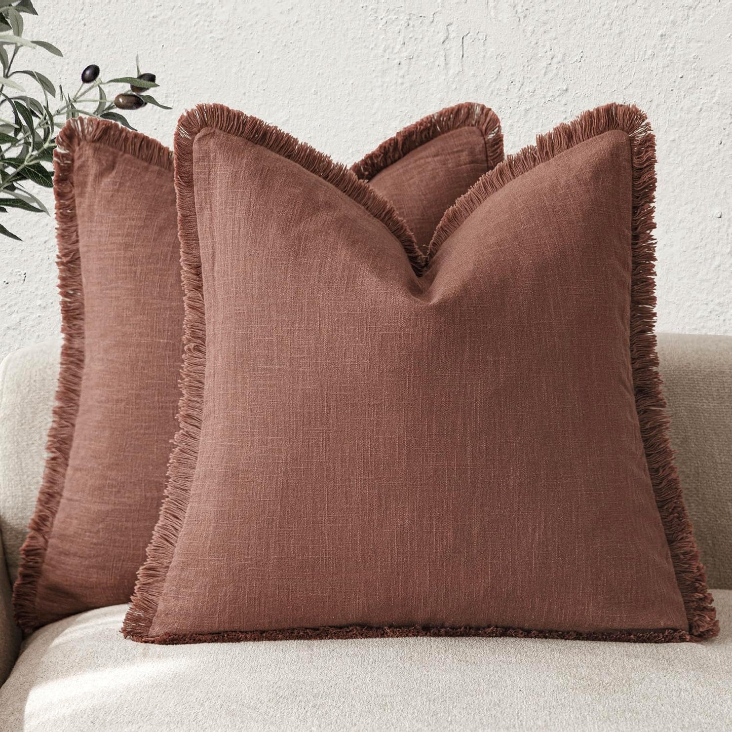 Foindtower Set of 2 Decorative Linen Fringe Throw Pillow Covers Boho Farmhouse Cushion Cover with Tassels Soft Accent Pillowcase for Couch Chair Sofa Bed Living Room Home Decor,18×18 Inch,Rust Red