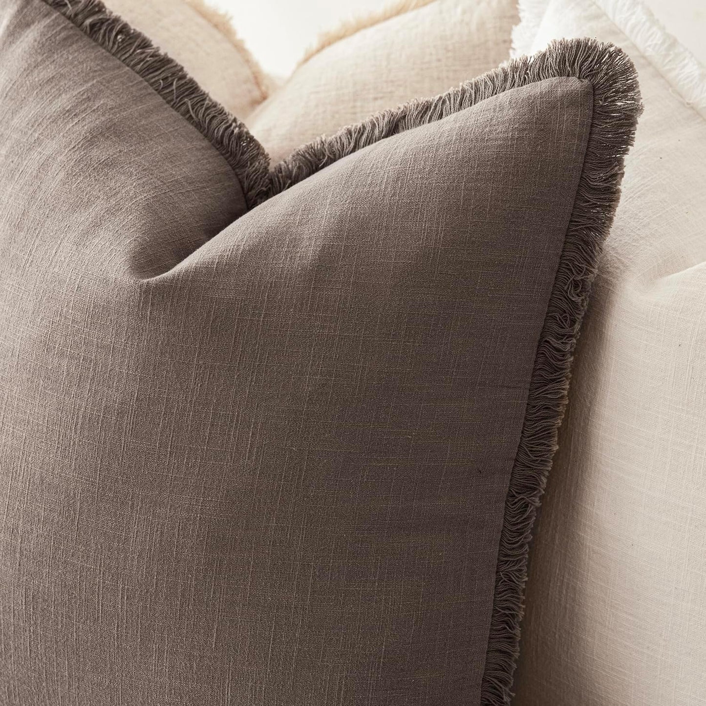 Foindtower Set of 2 Decorative Linen Fringe Throw Pillow Covers Cozy Farmhouse Cushion Cover with Tassels Accent Pillowcase for Couch Chair Sofa Bed Living Room Home Decor,18×18 Inch,Light Coffee