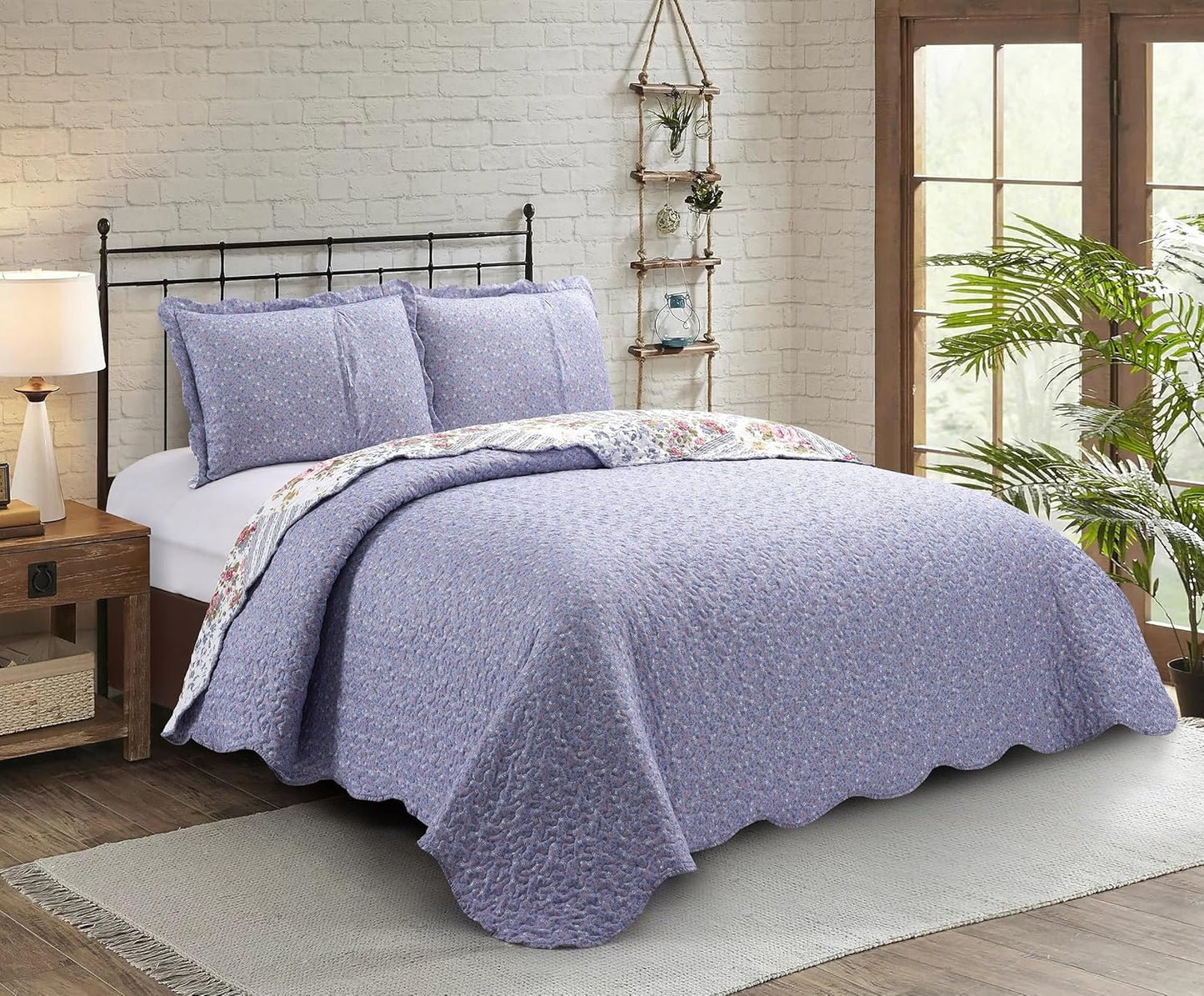 Brilliant Sunshine Rose Violet Patchwork, 3-Piece Quilt Set with 2 Shams, Reversible Bedspread, Soft Lightweight Coverlet, All-Season, Full/Queen, Rose Violet