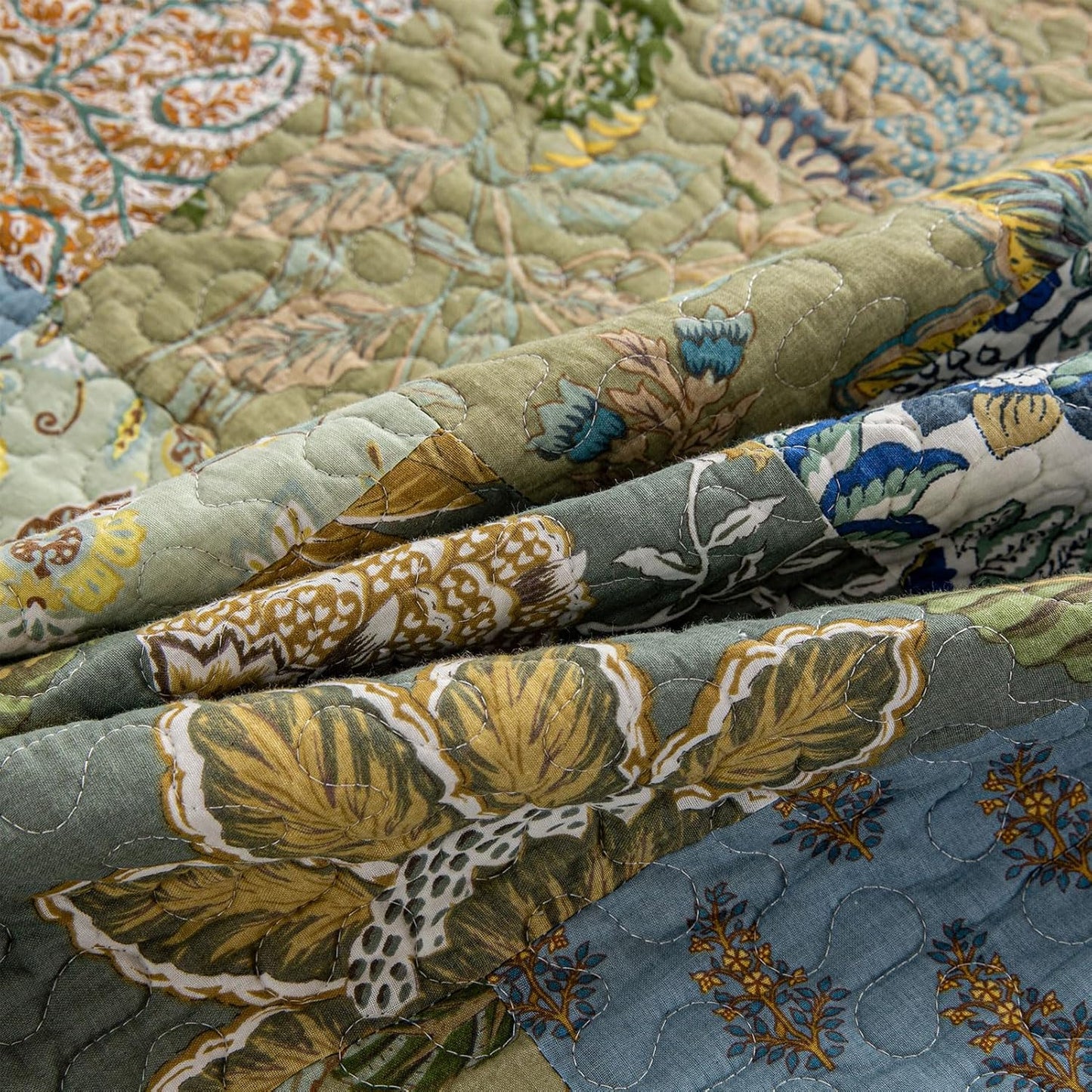 YAYIDAY Quilts Queen Size Patchwork Bedspread - 100% Cotton Reversible Breathable Green Leaves Quilted Quilt with Pillow Shams for All Seasons