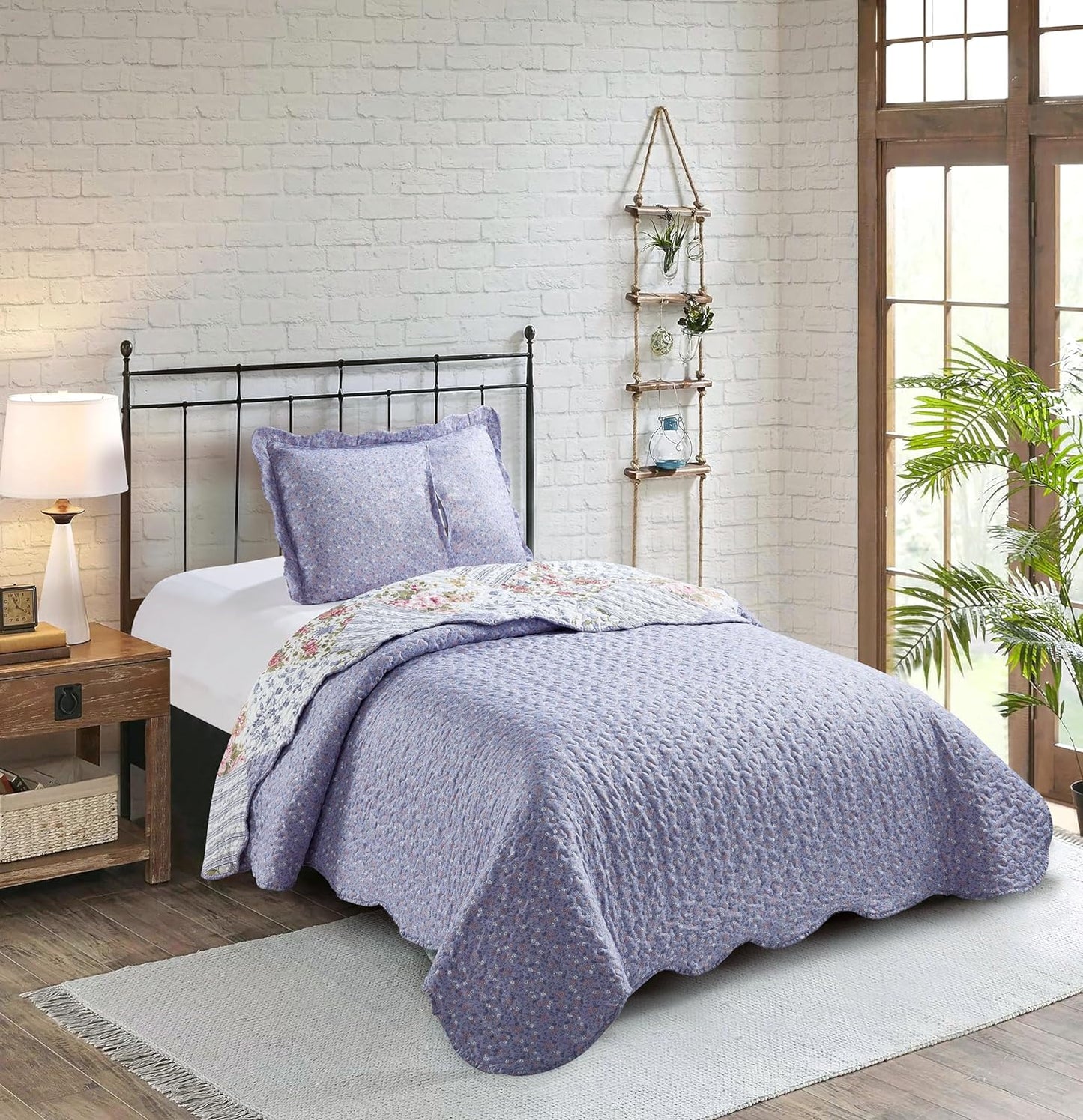 Brilliant Sunshine Rose Violet Patchwork, 2-Piece Quilt Set with 1 Sham, Reversible Bedspread, Soft Lightweight Coverlet, All-Season, Twin, Rose Violet