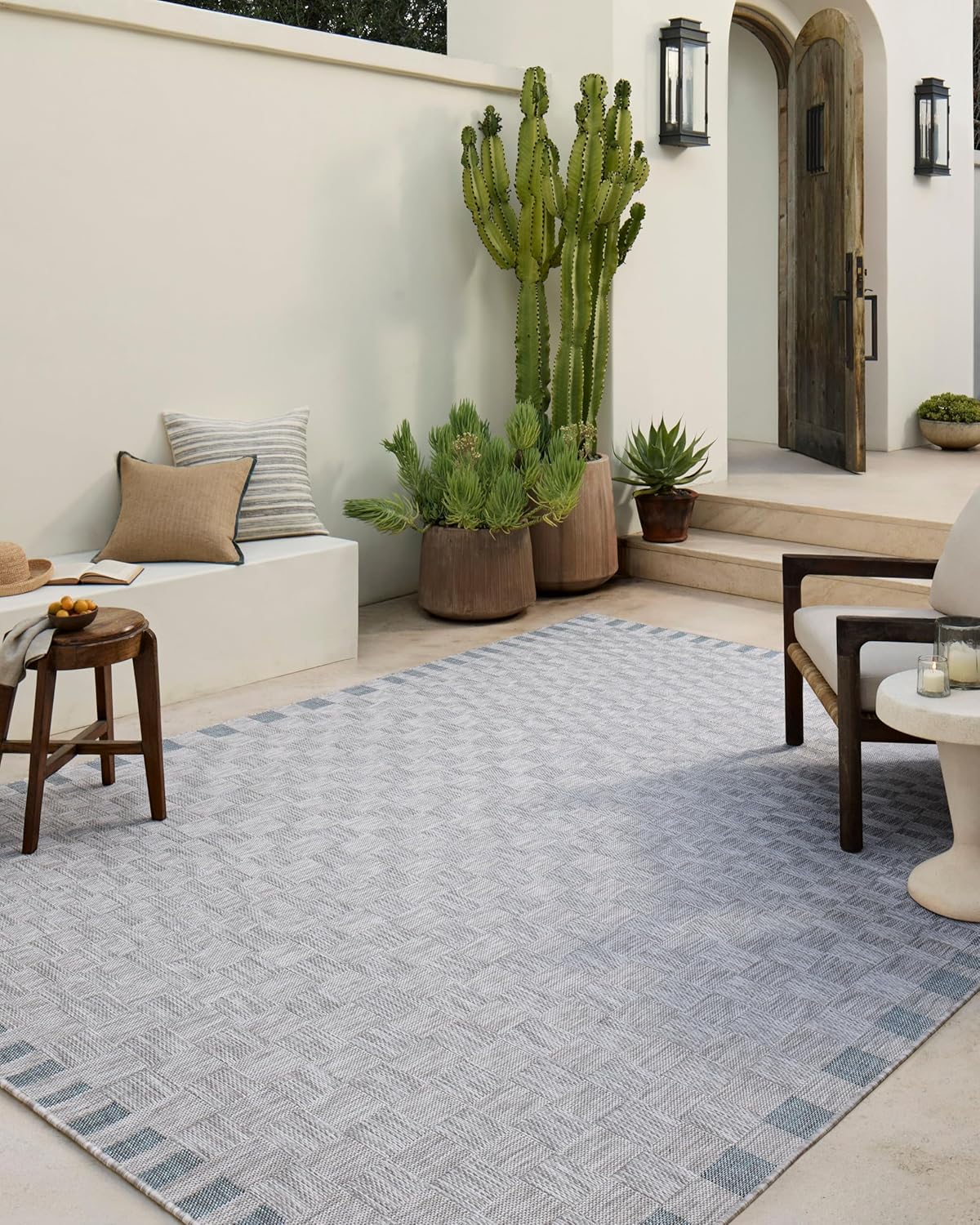 Loloi Amber Lewis Topanga Collection TOP-07 Silver/Blue 6'-7" x 9'-4" Indoor/Outdoor Area Rug