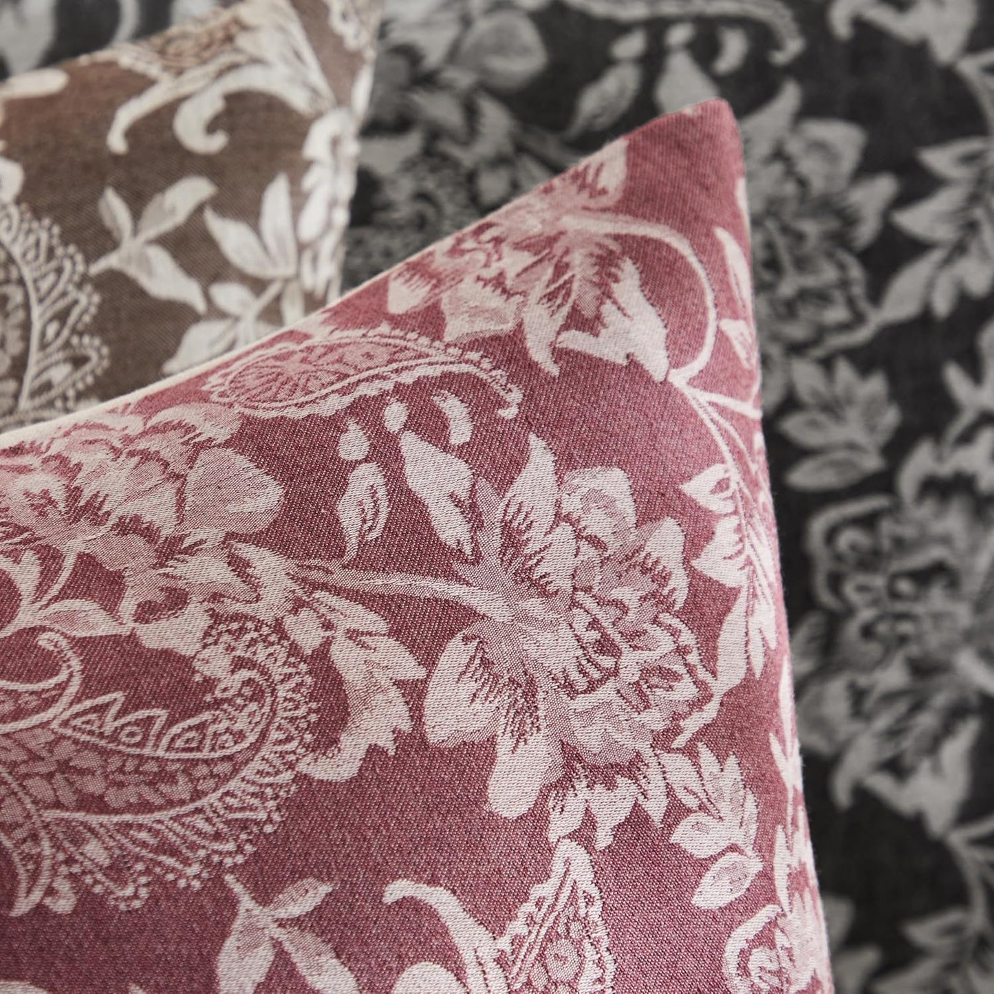 Floral Jacquard Throw Pillow Covers Set of 2, Background/Burgundy 18x18 Inch, Farmhouse Decorative Cotton Burgundy Cushion Covers for Sofa Bed Living Room Home Decor